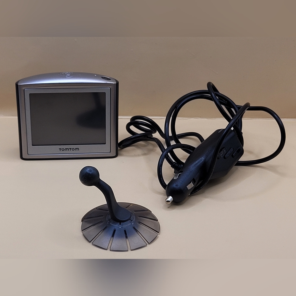 TomTom ONE 3rd Edition GPS 4N01.002 w/ Charger & Mount – Tested Working